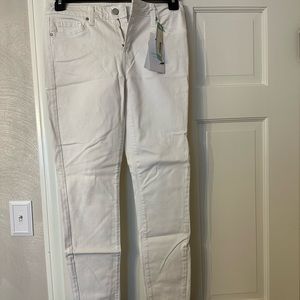 White skinny jeans